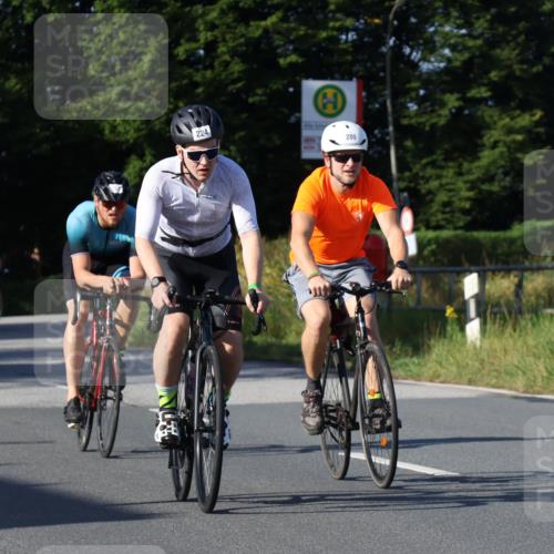 25.08.2024 - Elbe Triathlon Hamburg Fuchs,  Jonas http://msf.ph/oto/6840647 25.08.2024 09:38:44 Radfahren 404, 280, 224, 167 meine-sportfotos.de