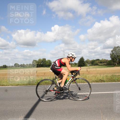 25.08.2024 - Elbe Triathlon Hamburg Fuchs,  Jonas http://msf.ph/oto/6840656 25.08.2024 11:09:35 Radfahren 1579, 1537, 1617, 1648, 1480 meine-sportfotos.de