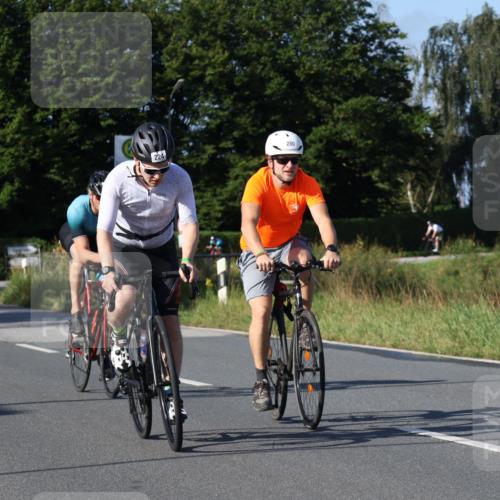 25.08.2024 - Elbe Triathlon Hamburg Fuchs,  Jonas http://msf.ph/oto/6840663 25.08.2024 09:38:45 Radfahren 404, 280, 224, 167 meine-sportfotos.de