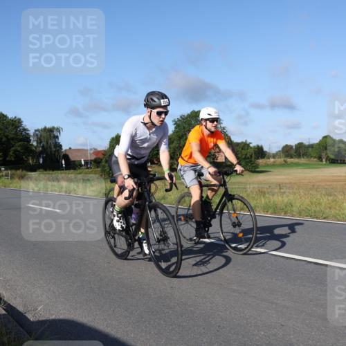 25.08.2024 - Elbe Triathlon Hamburg Fuchs,  Jonas http://msf.ph/oto/6840696 25.08.2024 09:38:46 Radfahren 404, 280, 224, 167, 465, 426 meine-sportfotos.de