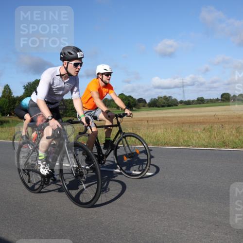 25.08.2024 - Elbe Triathlon Hamburg Fuchs,  Jonas http://msf.ph/oto/6840702 25.08.2024 09:38:46 Radfahren 404, 280, 224, 167, 465, 426 meine-sportfotos.de