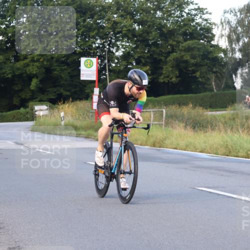 25.08.2024 - Elbe Triathlon Hamburg Fuchs,  Jonas http://msf.ph/oto/6840703 25.08.2024 08:56:51 Radfahren 154, 150, 94, 46 meine-sportfotos.de