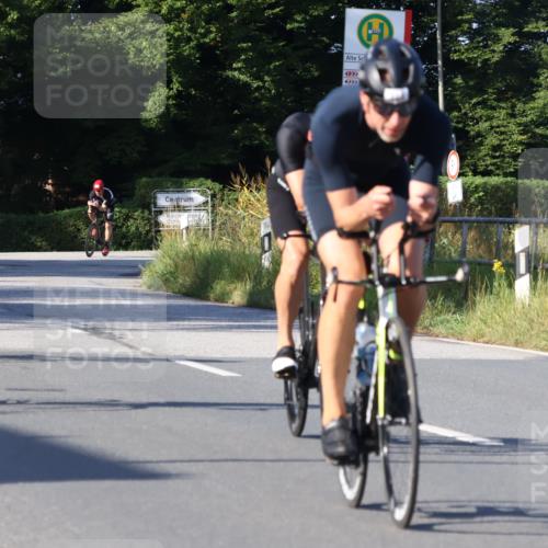 25.08.2024 - Elbe Triathlon Hamburg Fuchs,  Jonas http://msf.ph/oto/6840704 25.08.2024 09:38:52 Radfahren 465, 426, 160, 328, 354 meine-sportfotos.de