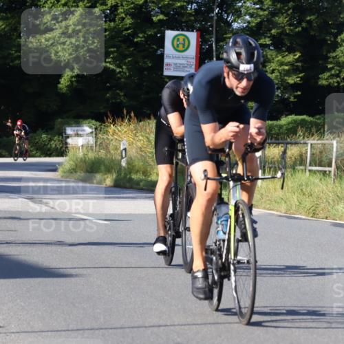 25.08.2024 - Elbe Triathlon Hamburg Fuchs,  Jonas http://msf.ph/oto/6840710 25.08.2024 09:38:52 Radfahren 465, 426, 160, 328, 354 meine-sportfotos.de