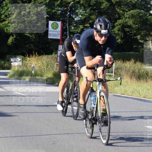 25.08.2024 - Elbe Triathlon Hamburg Fuchs,  Jonas http://msf.ph/oto/6840714 25.08.2024 09:38:52 Radfahren 465, 426, 160, 328, 354 meine-sportfotos.de