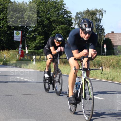 25.08.2024 - Elbe Triathlon Hamburg Fuchs,  Jonas http://msf.ph/oto/6840725 25.08.2024 09:38:52 Radfahren 465, 426, 160, 328, 354 meine-sportfotos.de