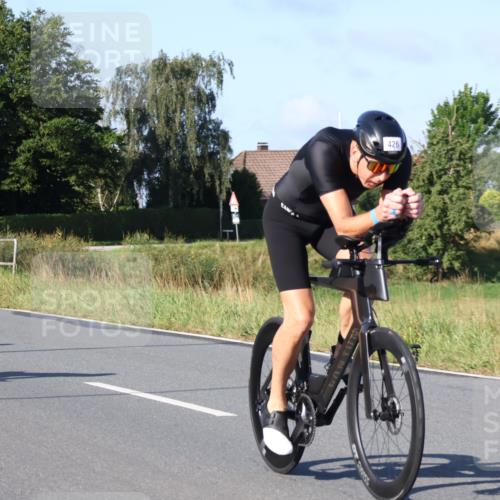 25.08.2024 - Elbe Triathlon Hamburg Fuchs,  Jonas http://msf.ph/oto/6840731 25.08.2024 09:38:53 Radfahren 465, 426, 160, 328, 354, 419 meine-sportfotos.de