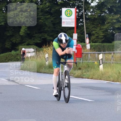 25.08.2024 - Elbe Triathlon Hamburg Fuchs,  Jonas http://msf.ph/oto/6840748 25.08.2024 08:56:55 Radfahren 150, 94, 46, 86 meine-sportfotos.de