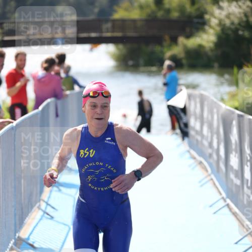 25.08.2024 - Elbe Triathlon Hamburg H.Heesch http://msf.ph/oto/6840752 25.08.2024 14:33:15 Schwimmen  meine-sportfotos.de