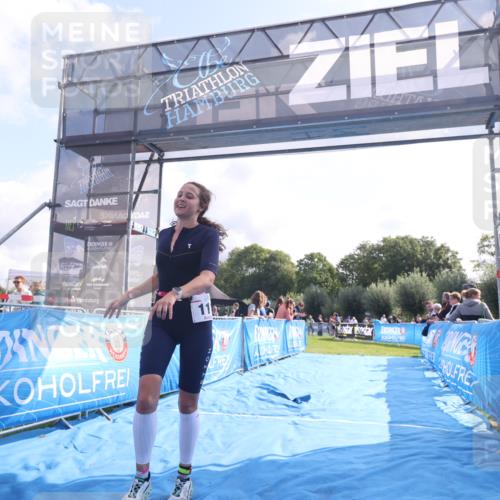 25.08.2024 - Elbe Triathlon Hamburg H.Heesch http://msf.ph/oto/6840755 25.08.2024 10:27:43 Ziel 77, 111 meine-sportfotos.de