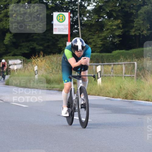 25.08.2024 - Elbe Triathlon Hamburg Fuchs,  Jonas http://msf.ph/oto/6840757 25.08.2024 08:56:55 Radfahren 150, 94, 46, 86 meine-sportfotos.de