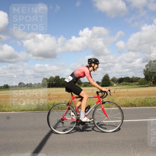 25.08.2024 - Elbe Triathlon Hamburg Fuchs,  Jonas http://msf.ph/oto/6840758 25.08.2024 11:10:19 Radfahren 1655, 1546, 1519, 1668, 1713, 1475, 1591, 1547 meine-sportfotos.de