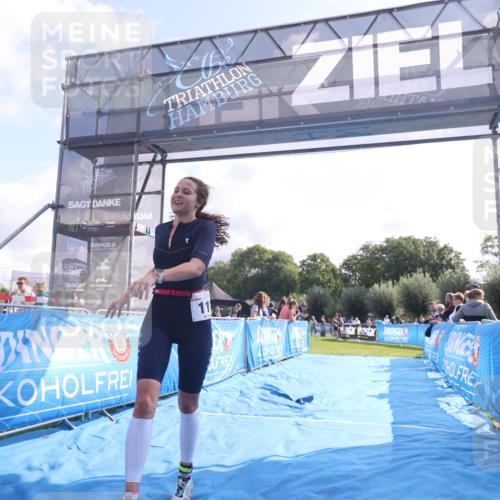 25.08.2024 - Elbe Triathlon Hamburg H.Heesch http://msf.ph/oto/6840765 25.08.2024 10:27:43 Ziel 77, 111 meine-sportfotos.de