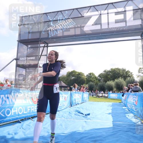 25.08.2024 - Elbe Triathlon Hamburg H.Heesch http://msf.ph/oto/6840771 25.08.2024 10:27:43 Ziel 77, 111 meine-sportfotos.de