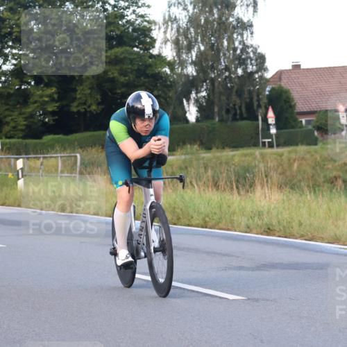 25.08.2024 - Elbe Triathlon Hamburg Fuchs,  Jonas http://msf.ph/oto/6840776 25.08.2024 08:56:56 Radfahren 150, 94, 46, 86 meine-sportfotos.de