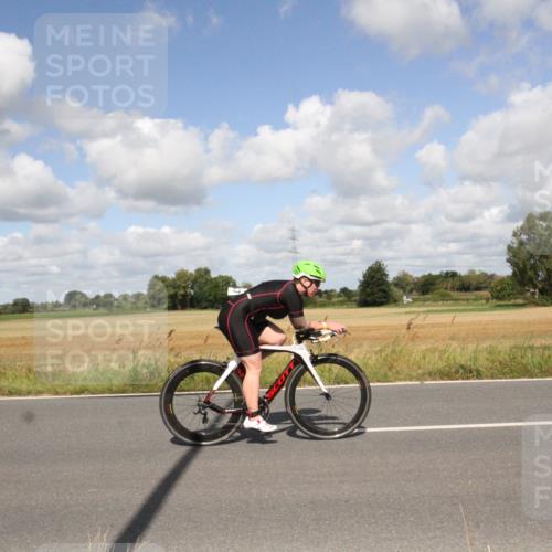 25.08.2024 - Elbe Triathlon Hamburg Fuchs,  Jonas http://msf.ph/oto/6840797 25.08.2024 11:10:24 Radfahren 1519, 1668, 1713, 1475, 1591, 1547, 1559 meine-sportfotos.de