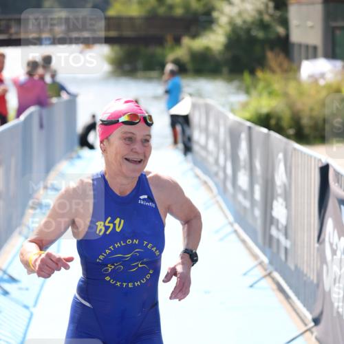 25.08.2024 - Elbe Triathlon Hamburg H.Heesch http://msf.ph/oto/6840798 25.08.2024 14:33:16 Schwimmen  meine-sportfotos.de
