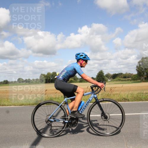 25.08.2024 - Elbe Triathlon Hamburg Fuchs,  Jonas http://msf.ph/oto/6840806 25.08.2024 11:10:29 Radfahren 1475, 1591, 1547, 1559, 1571, 1521 meine-sportfotos.de