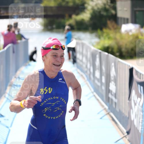 25.08.2024 - Elbe Triathlon Hamburg H.Heesch http://msf.ph/oto/6840807 25.08.2024 14:33:16 Schwimmen  meine-sportfotos.de