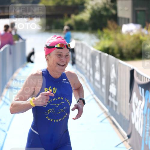 25.08.2024 - Elbe Triathlon Hamburg H.Heesch http://msf.ph/oto/6840812 25.08.2024 14:33:16 Schwimmen  meine-sportfotos.de