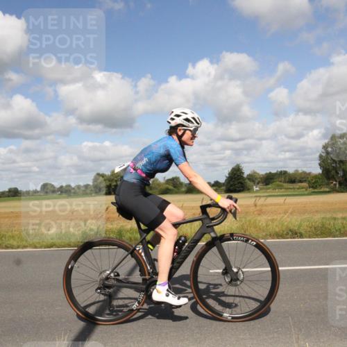 25.08.2024 - Elbe Triathlon Hamburg Fuchs,  Jonas http://msf.ph/oto/6840819 25.08.2024 11:10:34 Radfahren 1559, 1571, 1521, 1707 meine-sportfotos.de
