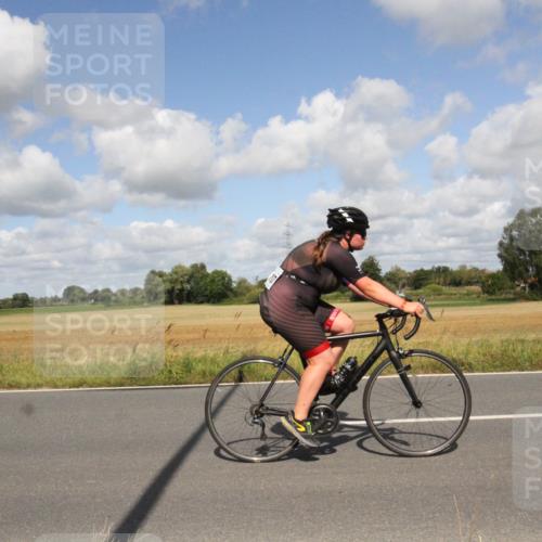 25.08.2024 - Elbe Triathlon Hamburg Fuchs,  Jonas http://msf.ph/oto/6840825 25.08.2024 11:10:40 Radfahren 1521, 1707, 1718, 1715, 1529, 791 meine-sportfotos.de