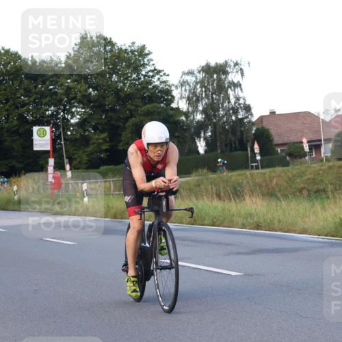 25.08.2024 - Elbe Triathlon Hamburg Fuchs,  Jonas http://msf.ph/oto/6840857 25.08.2024 08:57:02 Radfahren 86 meine-sportfotos.de