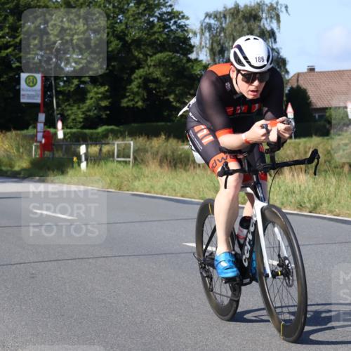 25.08.2024 - Elbe Triathlon Hamburg Fuchs,  Jonas http://msf.ph/oto/6840865 25.08.2024 09:39:05 Radfahren 419, 186, 142, 506, 226 meine-sportfotos.de