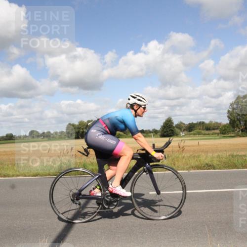 25.08.2024 - Elbe Triathlon Hamburg Fuchs,  Jonas http://msf.ph/oto/6840877 25.08.2024 11:10:49 Radfahren 1715, 1529, 791, 1597, 1556 meine-sportfotos.de