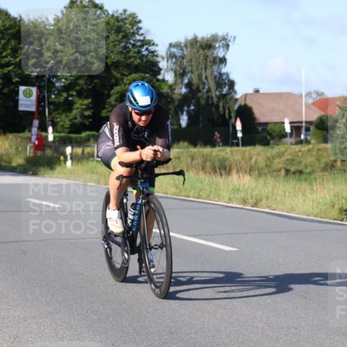 25.08.2024 - Elbe Triathlon Hamburg Fuchs,  Jonas http://msf.ph/oto/6840900 25.08.2024 09:39:07 Radfahren 186, 142, 506, 226, 278 meine-sportfotos.de