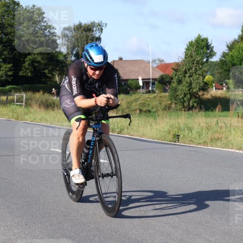 25.08.2024 - Elbe Triathlon Hamburg Fuchs,  Jonas http://msf.ph/oto/6840903 25.08.2024 09:39:07 Radfahren 186, 142, 506, 226, 278 meine-sportfotos.de
