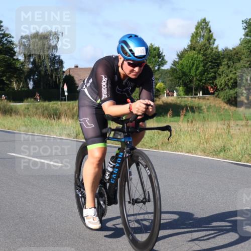 25.08.2024 - Elbe Triathlon Hamburg Fuchs,  Jonas http://msf.ph/oto/6840907 25.08.2024 09:39:08 Radfahren 186, 142, 506, 226, 278 meine-sportfotos.de