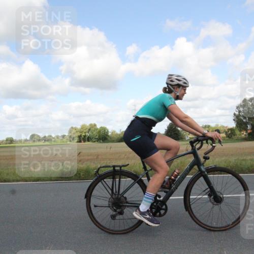 25.08.2024 - Elbe Triathlon Hamburg Fuchs,  Jonas http://msf.ph/oto/6840920 25.08.2024 11:11:24 Radfahren 1479, 1676 meine-sportfotos.de