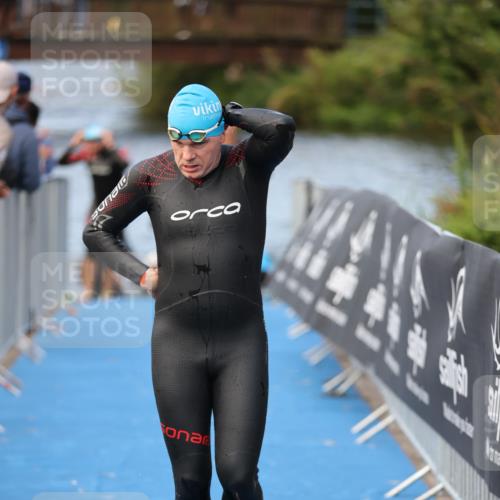 25.08.2024 - Elbe Triathlon Hamburg H.Heesch http://msf.ph/oto/6840922 25.08.2024 08:44:23 Schwimmen 80, 120, 134, 139, 145, 152, 161, 166, 172, 186 meine-sportfotos.de