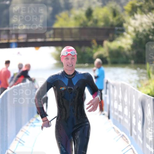 25.08.2024 - Elbe Triathlon Hamburg H.Heesch http://msf.ph/oto/6840931 25.08.2024 14:33:30 Schwimmen  meine-sportfotos.de
