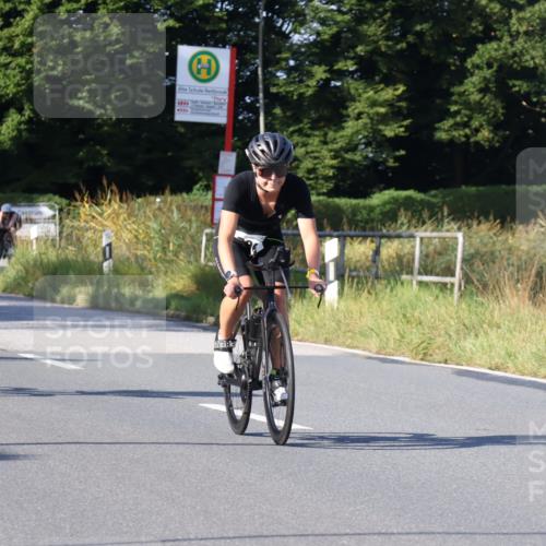 25.08.2024 - Elbe Triathlon Hamburg Fuchs,  Jonas http://msf.ph/oto/6840935 25.08.2024 09:39:10 Radfahren 186, 142, 506, 226, 278, 300 meine-sportfotos.de