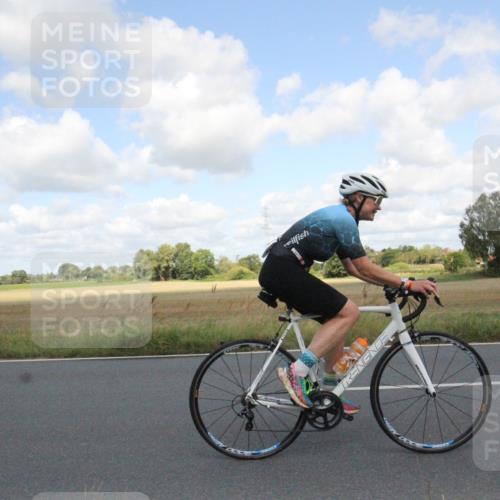 25.08.2024 - Elbe Triathlon Hamburg Fuchs,  Jonas http://msf.ph/oto/6840946 25.08.2024 11:11:47 Radfahren 1472, 1573 meine-sportfotos.de