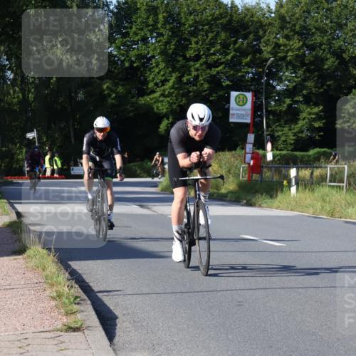 25.08.2024 - Elbe Triathlon Hamburg Fuchs,  Jonas http://msf.ph/oto/6840949 25.08.2024 09:39:11 Radfahren 186, 142, 506, 226, 278, 300, 553 meine-sportfotos.de
