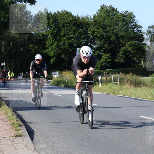 25.08.2024 - Elbe Triathlon Hamburg Fuchs,  Jonas http://msf.ph/oto/6840961 25.08.2024 09:39:11 Radfahren 186, 142, 506, 226, 278, 300, 553 meine-sportfotos.de