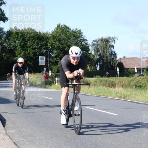 25.08.2024 - Elbe Triathlon Hamburg Fuchs,  Jonas http://msf.ph/oto/6840969 25.08.2024 09:39:12 Radfahren 142, 506, 226, 278, 300, 553 meine-sportfotos.de