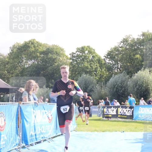 25.08.2024 - Elbe Triathlon Hamburg H.Heesch http://msf.ph/oto/6841017 25.08.2024 10:28:14 Ziel 52, 54 meine-sportfotos.de