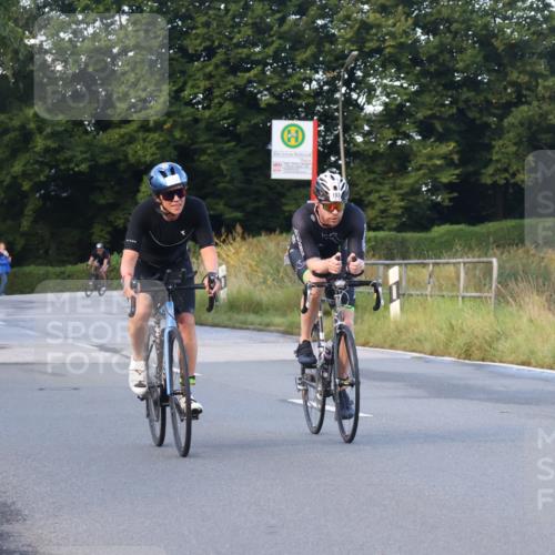 25.08.2024 - Elbe Triathlon Hamburg Fuchs,  Jonas http://msf.ph/oto/6841035 25.08.2024 08:57:15 Radfahren 165, 45, 193, 130, 74, 52 meine-sportfotos.de