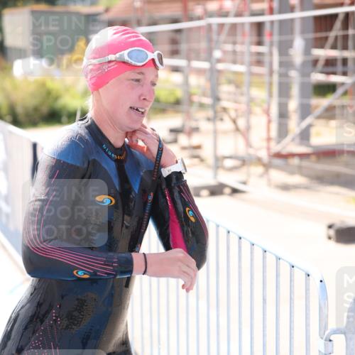 25.08.2024 - Elbe Triathlon Hamburg H.Heesch http://msf.ph/oto/6841058 25.08.2024 14:33:32 Schwimmen  meine-sportfotos.de