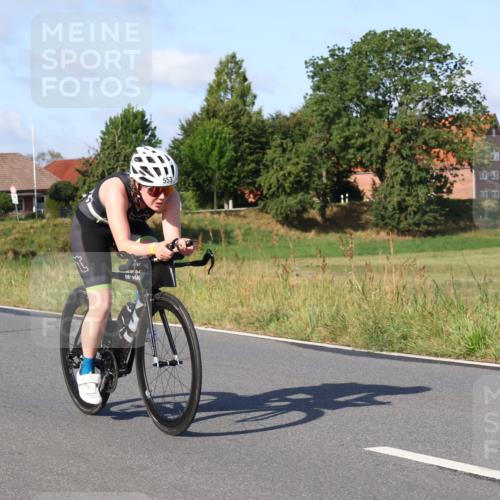 25.08.2024 - Elbe Triathlon Hamburg Fuchs,  Jonas http://msf.ph/oto/6841061 25.08.2024 09:39:17 Radfahren 226, 278, 300, 553, 153, 534, 248 meine-sportfotos.de