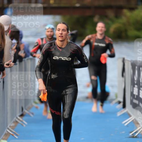 25.08.2024 - Elbe Triathlon Hamburg H.Heesch http://msf.ph/oto/6841062 25.08.2024 08:44:28 Schwimmen 80, 120, 124, 134, 139, 145, 152, 161, 166, 172, 186, 188, 197 meine-sportfotos.de