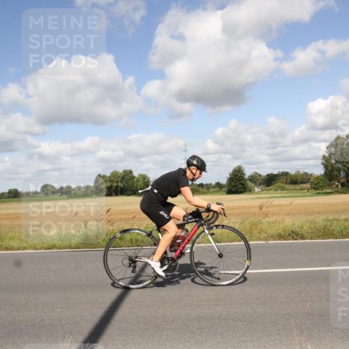 25.08.2024 - Elbe Triathlon Hamburg Fuchs,  Jonas http://msf.ph/oto/6841077 25.08.2024 11:13:23 Radfahren 1545, 1585 meine-sportfotos.de