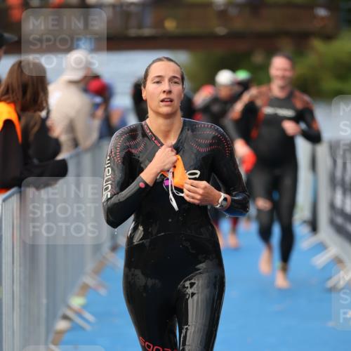 25.08.2024 - Elbe Triathlon Hamburg H.Heesch http://msf.ph/oto/6841108 25.08.2024 08:44:30 Schwimmen 80, 120, 124, 134, 139, 145, 152, 161, 166, 186, 188, 197 meine-sportfotos.de