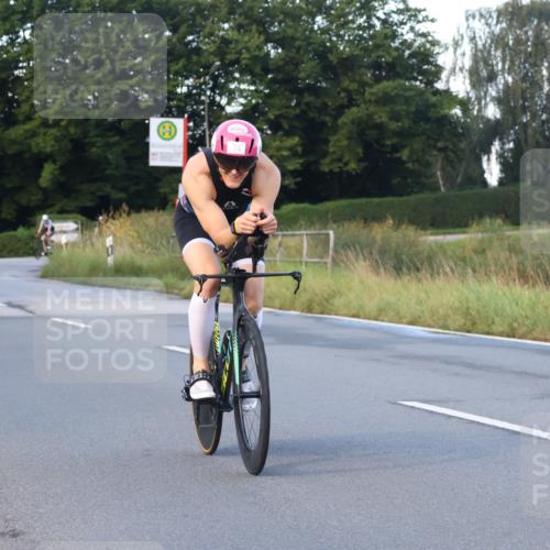 25.08.2024 - Elbe Triathlon Hamburg Fuchs,  Jonas http://msf.ph/oto/6841114 25.08.2024 08:57:19 Radfahren 193, 130, 74, 52, 61 meine-sportfotos.de