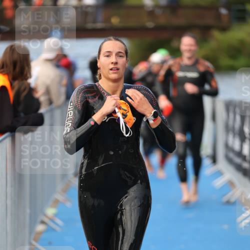 25.08.2024 - Elbe Triathlon Hamburg H.Heesch http://msf.ph/oto/6841127 25.08.2024 08:44:31 Schwimmen 80, 120, 124, 134, 139, 145, 152, 161, 166, 186, 188, 197 meine-sportfotos.de