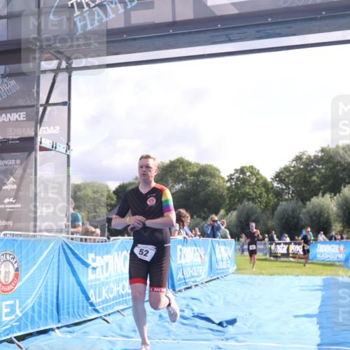 25.08.2024 - Elbe Triathlon Hamburg H.Heesch http://msf.ph/oto/6841133 25.08.2024 10:28:15 Ziel 52, 54 meine-sportfotos.de
